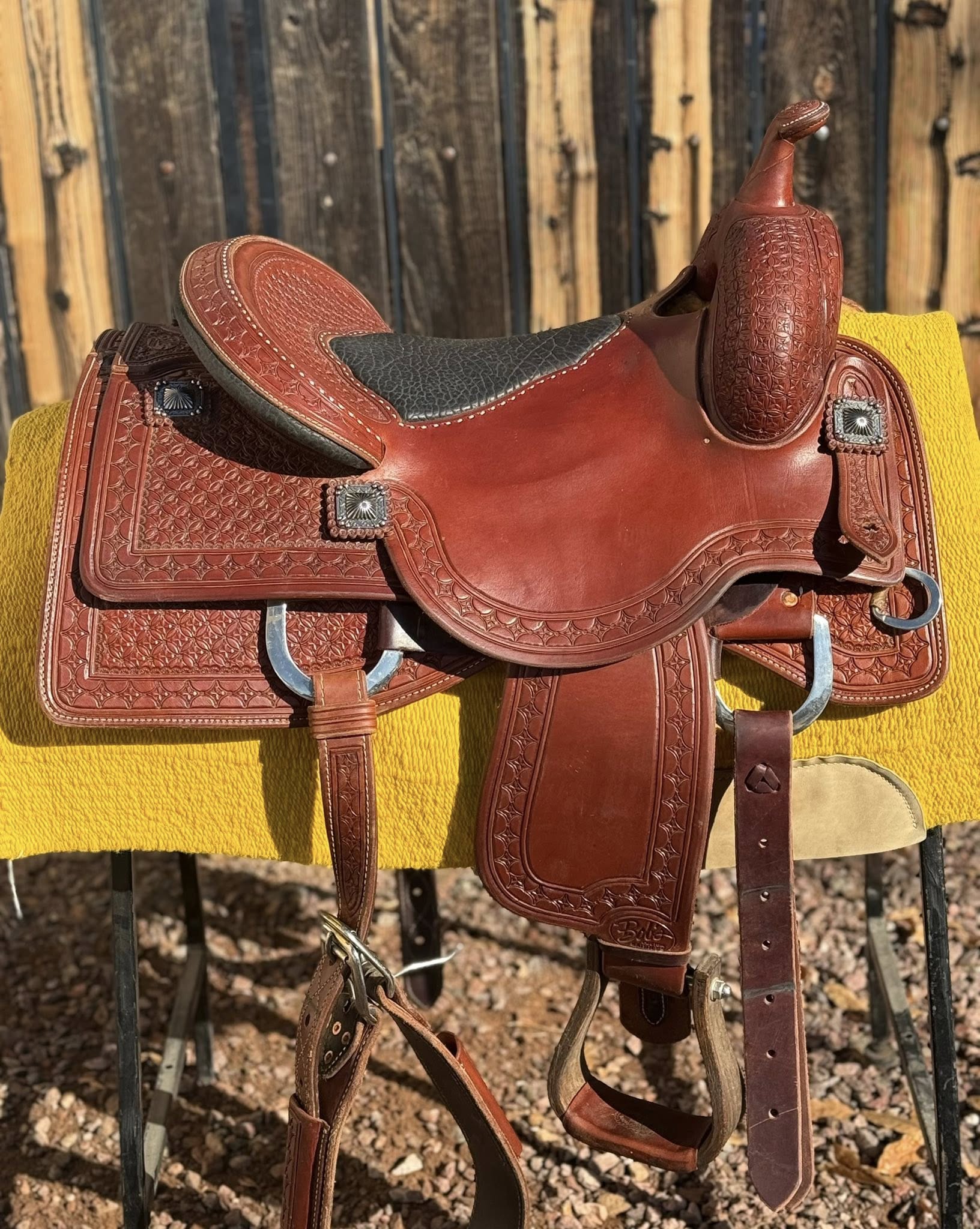 Lady Cowhorse by Bob's Custom Saddles 15.5 inch