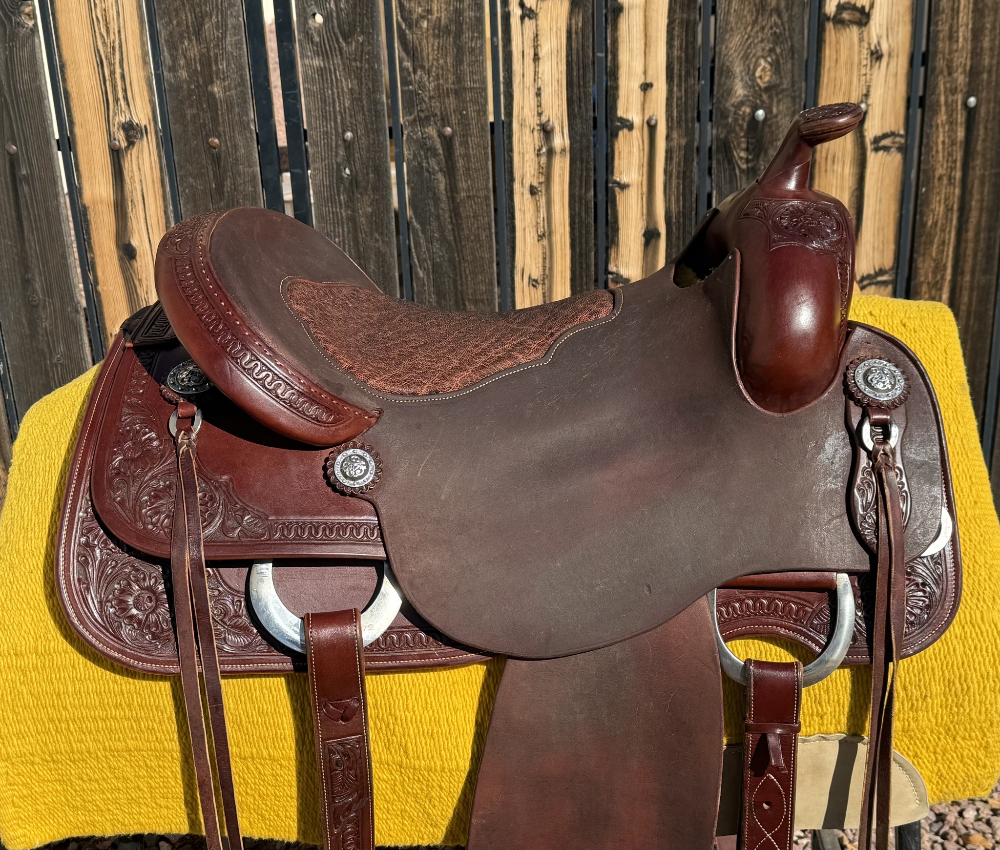 Superior Saddlery 16.5 inch elephant seat Nevada border